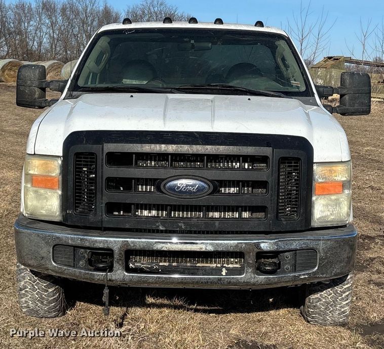 image for item FB3512 2008 Ford F250 Super Duty XL pickup truck
