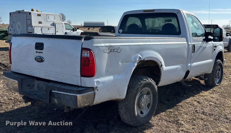 image for item FB3512 2008 Ford F250 Super Duty XL pickup truck