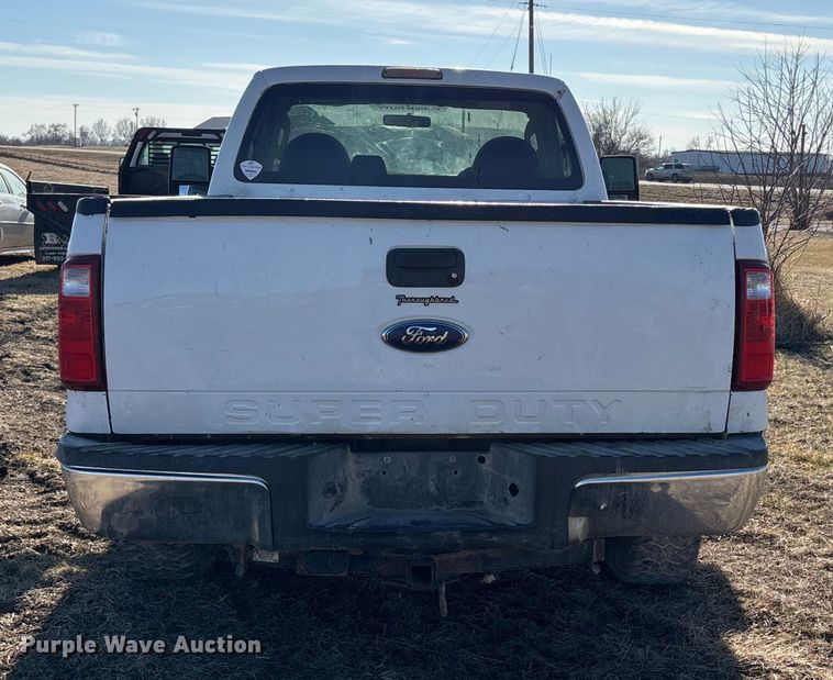 image for item FB3512 2008 Ford F250 Super Duty XL pickup truck
