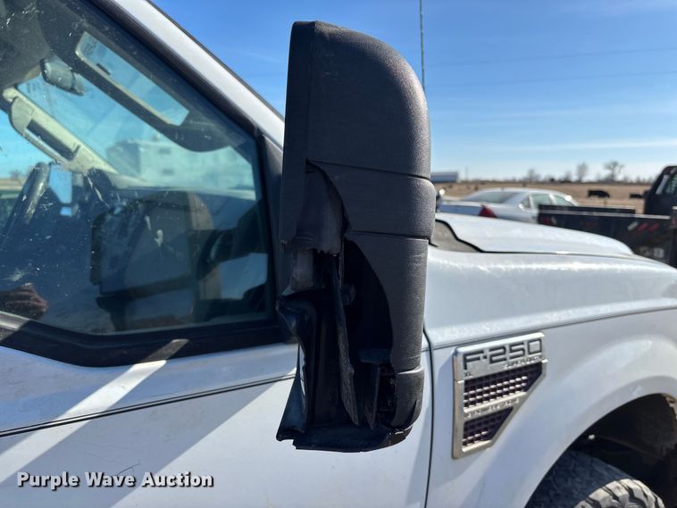 image for item FB3512 2008 Ford F250 Super Duty XL pickup truck