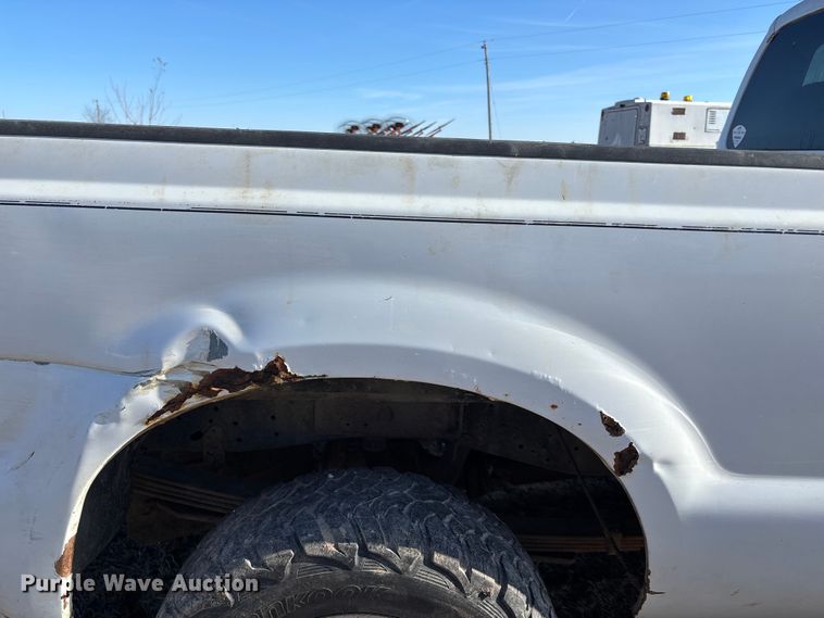 image for item FB3512 2008 Ford F250 Super Duty XL pickup truck