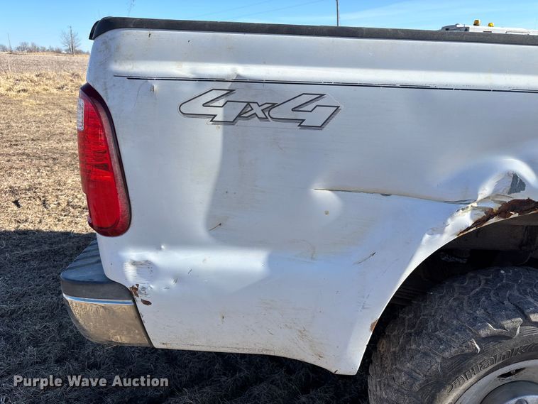 image for item FB3512 2008 Ford F250 Super Duty XL pickup truck