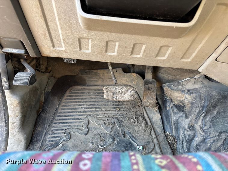 image for item FB3512 2008 Ford F250 Super Duty XL pickup truck