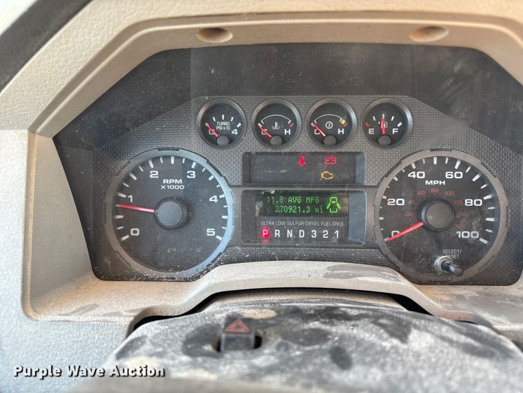 image for item FB3512 2008 Ford F250 Super Duty XL pickup truck