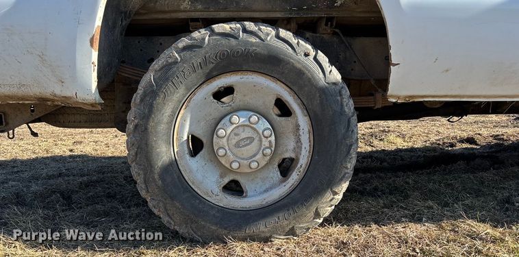 image for item FB3512 2008 Ford F250 Super Duty XL pickup truck