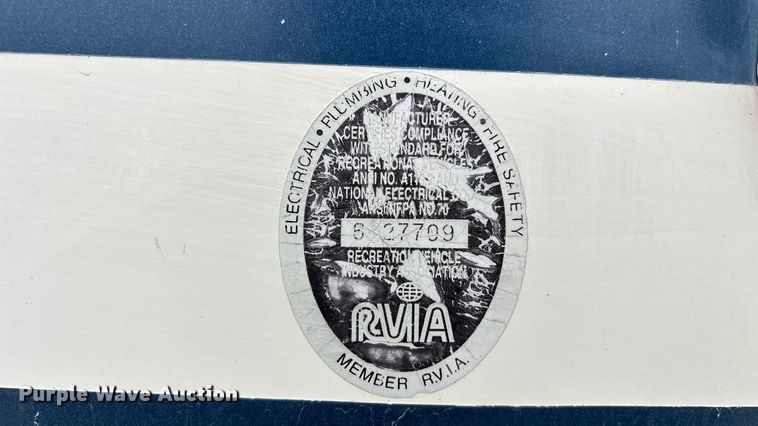 image for item FB3521 1998 Winnebago Grand Tour Vectra RV