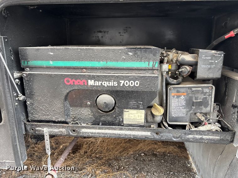 image for item FB3521 1998 Winnebago Grand Tour Vectra RV