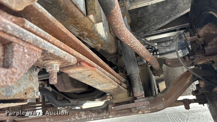 image for item FB3521 1998 Winnebago Grand Tour Vectra RV