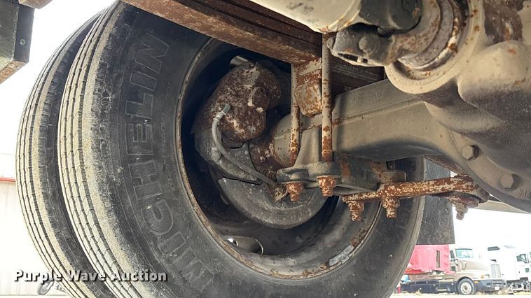 image for item FB3521 1998 Winnebago Grand Tour Vectra RV