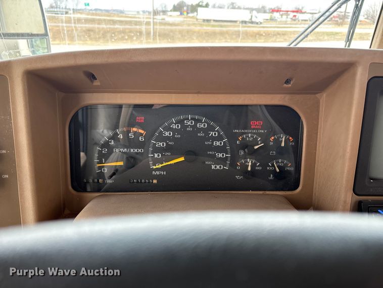 image for item FB3521 1998 Winnebago Grand Tour Vectra RV