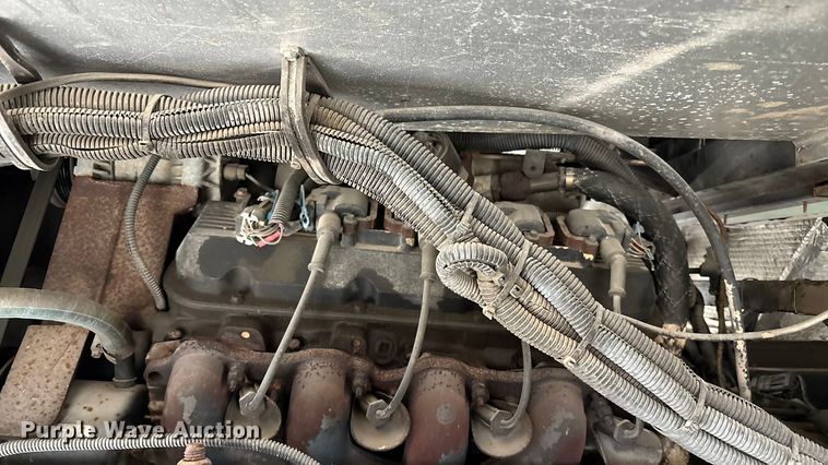 image for item FB3521 1998 Winnebago Grand Tour Vectra RV