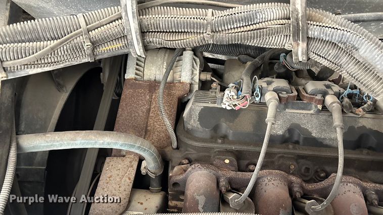 image for item FB3521 1998 Winnebago Grand Tour Vectra RV