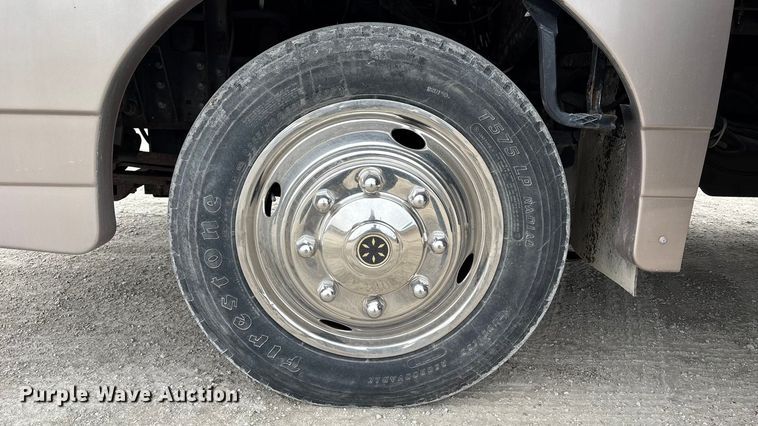 image for item FB3521 1998 Winnebago Grand Tour Vectra RV