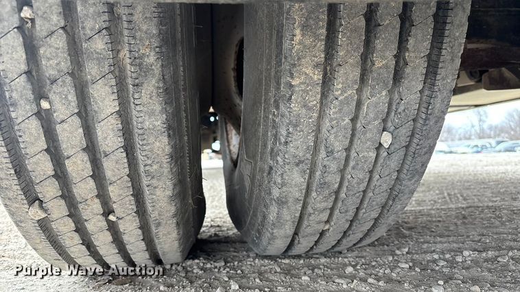 image for item FB3521 1998 Winnebago Grand Tour Vectra RV