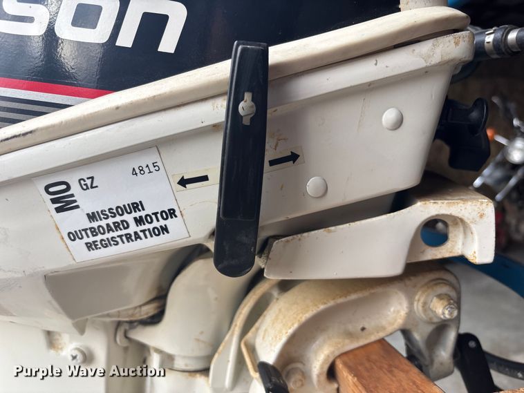 image for item FB3525 1990 Johnson 15  boat motor