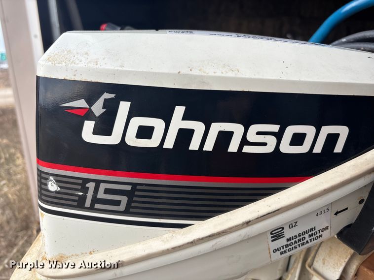 image for item FB3525 1990 Johnson 15  boat motor