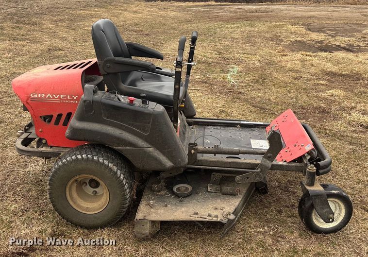 image for item FB3526 2006 Gravely ZT 2348 ZTR lawn mower