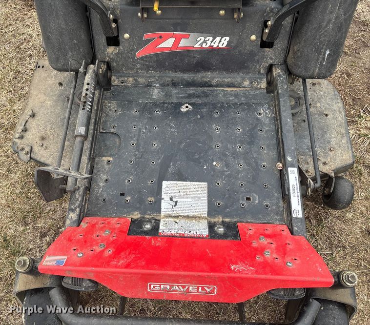 image for item FB3526 2006 Gravely ZT 2348 ZTR lawn mower