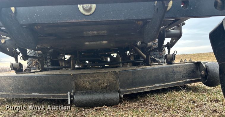 image for item FB3526 2006 Gravely ZT 2348 ZTR lawn mower