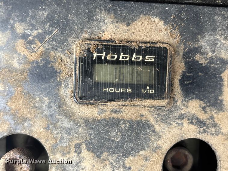 image for item FB3526 2006 Gravely ZT 2348 ZTR lawn mower