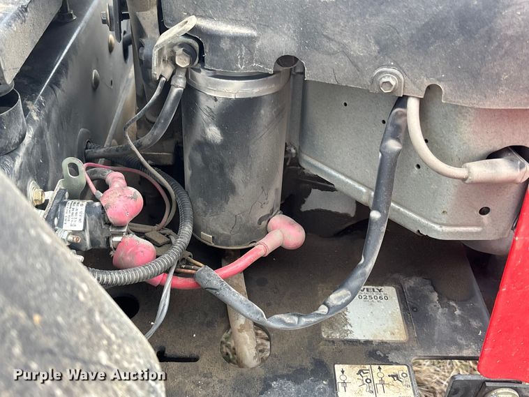 image for item FB3526 2006 Gravely ZT 2348 ZTR lawn mower