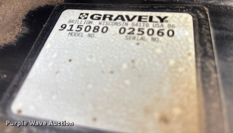 image for item FB3526 2006 Gravely ZT 2348 ZTR lawn mower