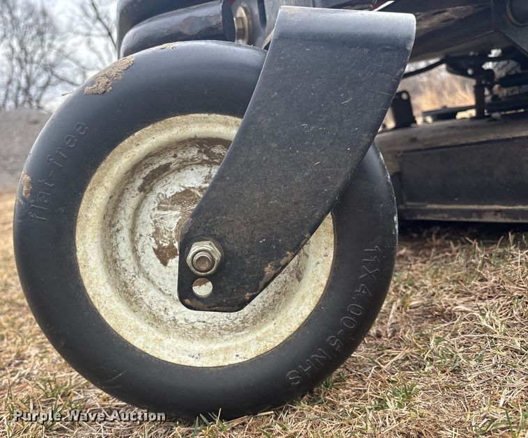 image for item FB3526 2006 Gravely ZT 2348 ZTR lawn mower