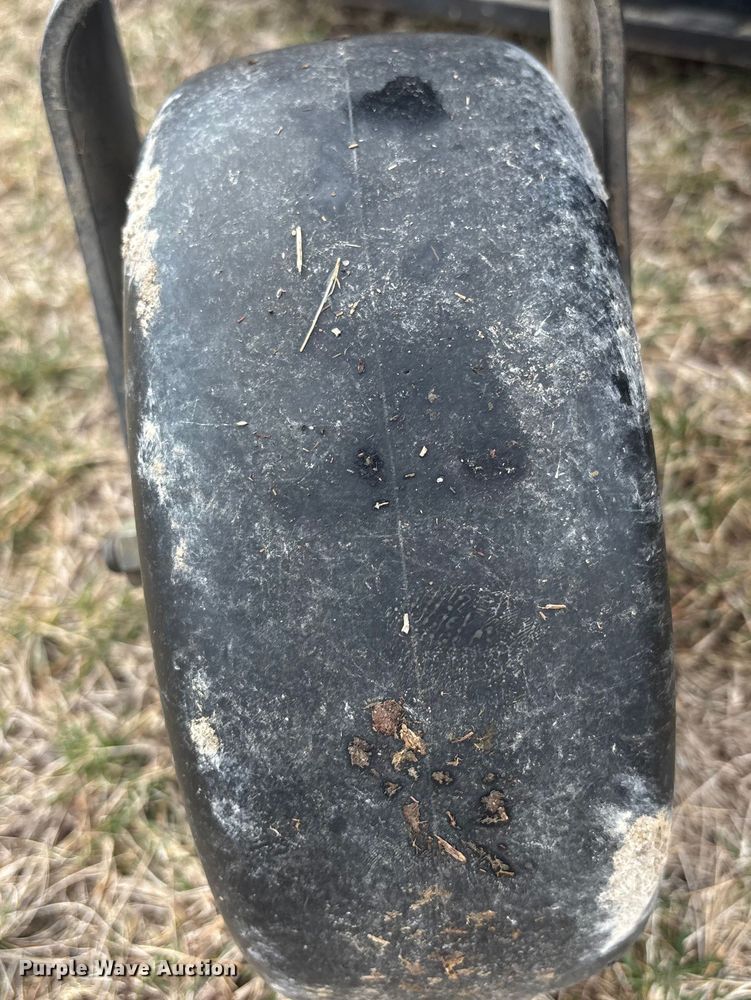 image for item FB3526 2006 Gravely ZT 2348 ZTR lawn mower