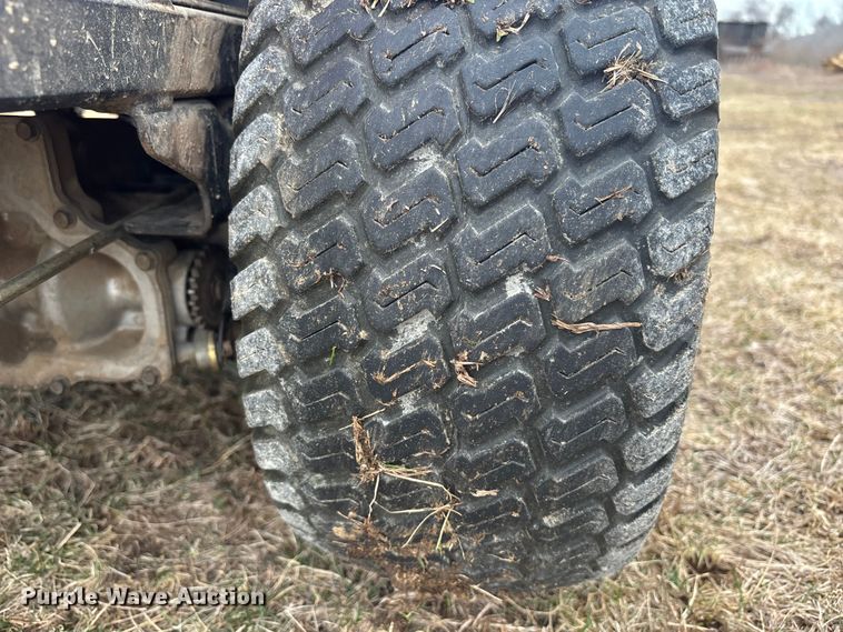 image for item FB3526 2006 Gravely ZT 2348 ZTR lawn mower