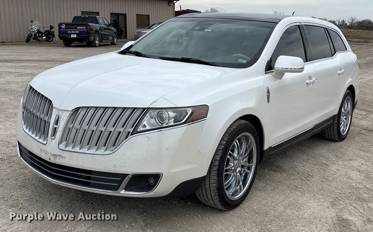 image for item FB3529 2011 Lincoln MKT SUV