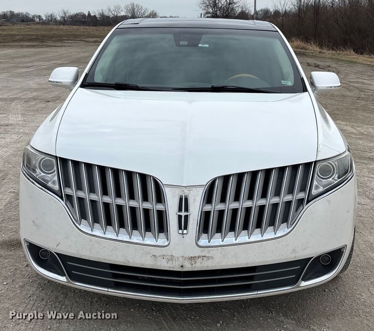 image for item FB3529 2011 Lincoln MKT SUV