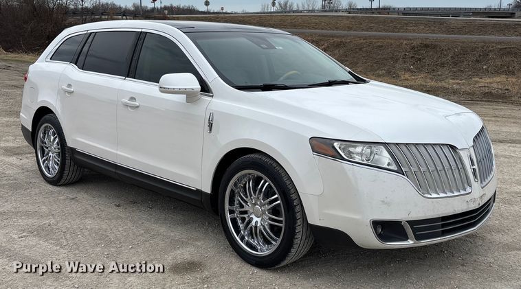 image for item FB3529 2011 Lincoln MKT SUV