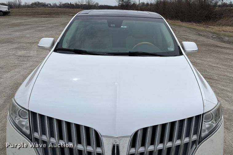image for item FB3529 2011 Lincoln MKT SUV