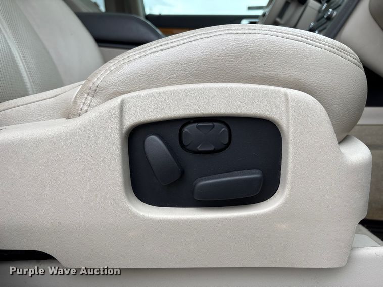 image for item FB3529 2011 Lincoln MKT SUV