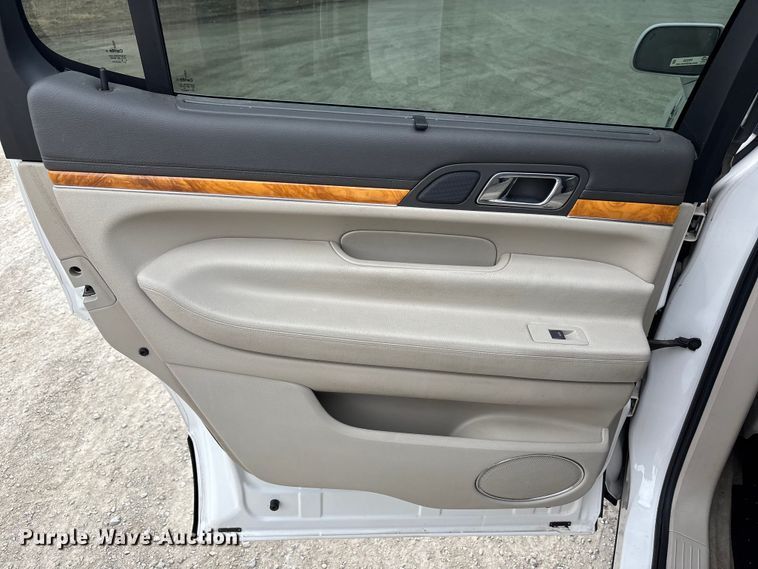 image for item FB3529 2011 Lincoln MKT SUV