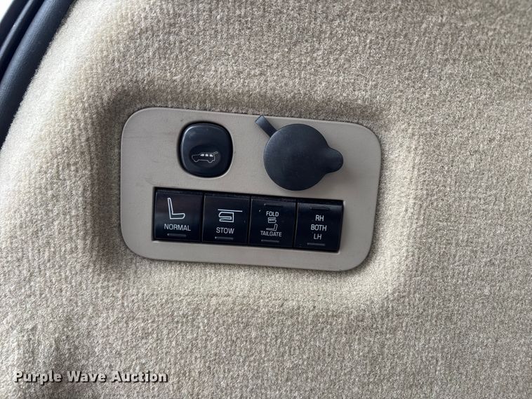 image for item FB3529 2011 Lincoln MKT SUV