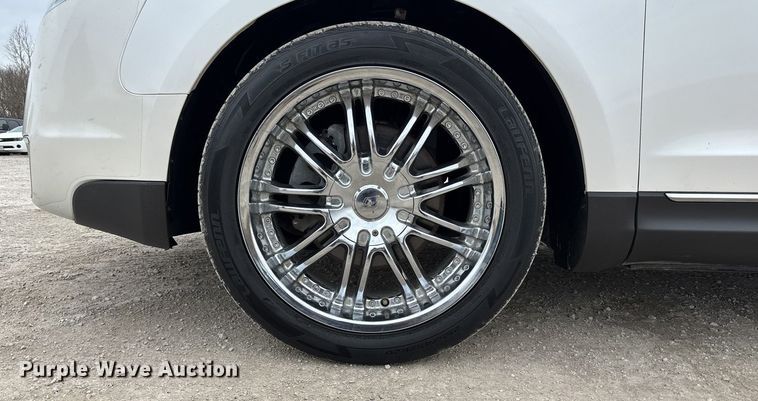 image for item FB3529 2011 Lincoln MKT SUV