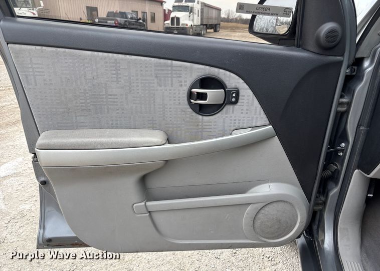 image for item FB3530 2006 Chevrolet Equinox SUV