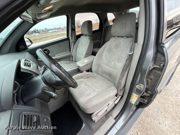 image for item FB3530 2006 Chevrolet Equinox SUV