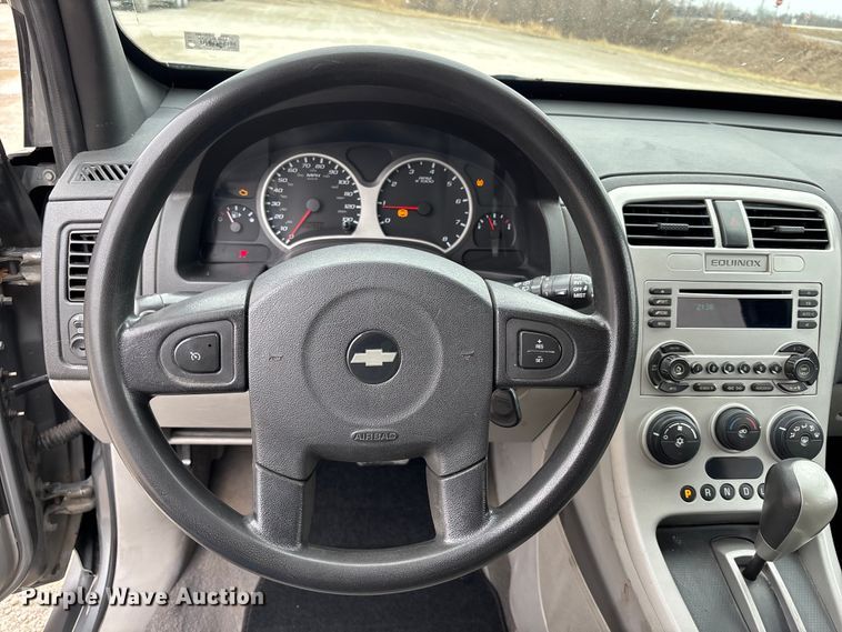 image for item FB3530 2006 Chevrolet Equinox SUV