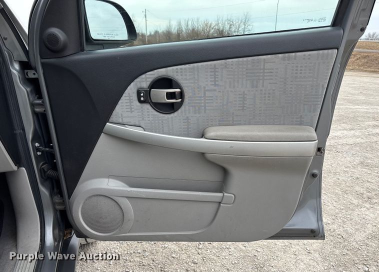 image for item FB3530 2006 Chevrolet Equinox SUV