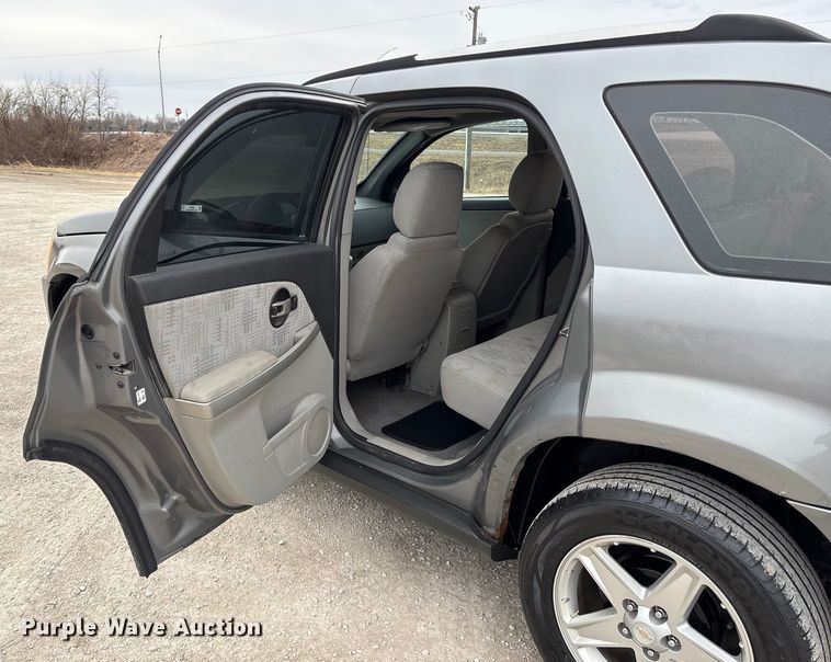 image for item FB3530 2006 Chevrolet Equinox SUV