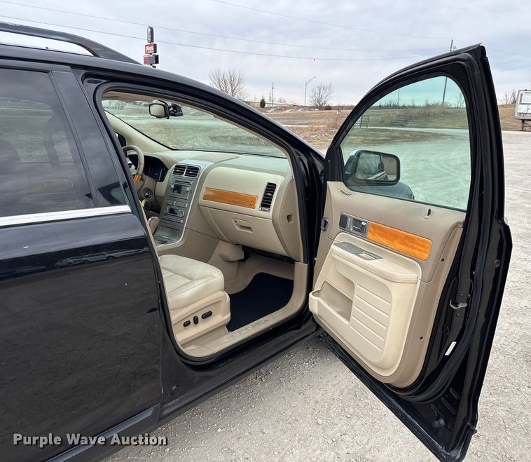 image for item FB3531 2007 Lincoln MKX SUV