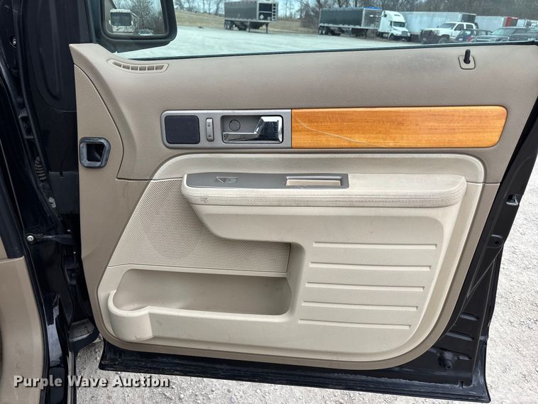 image for item FB3531 2007 Lincoln MKX SUV