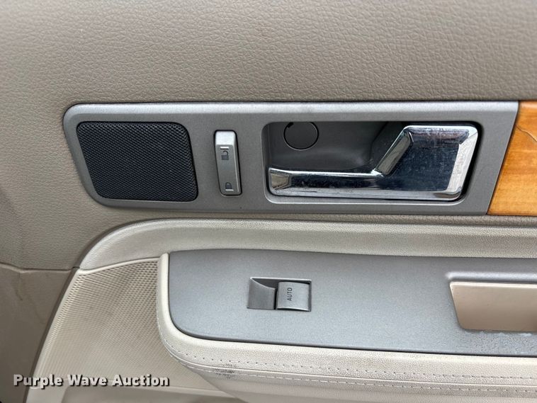 image for item FB3531 2007 Lincoln MKX SUV