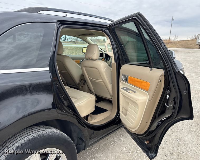 image for item FB3531 2007 Lincoln MKX SUV