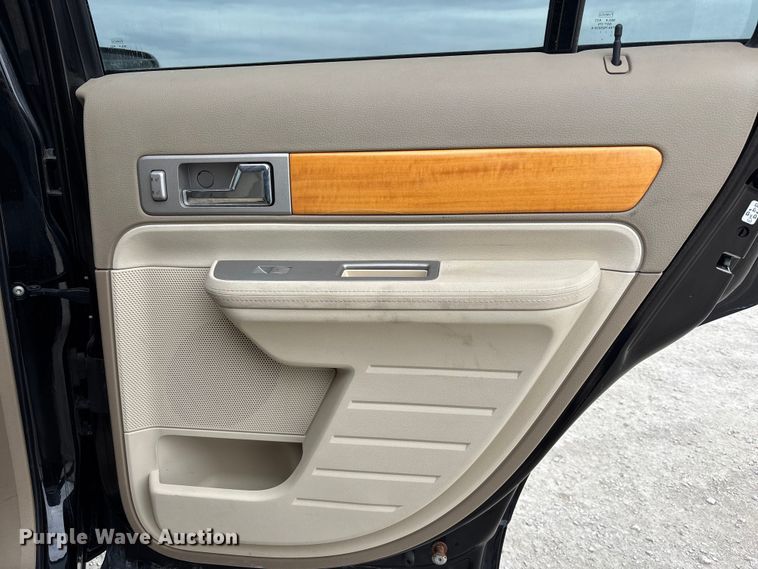 image for item FB3531 2007 Lincoln MKX SUV