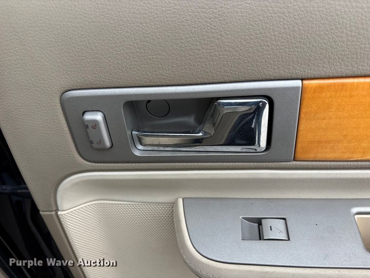 image for item FB3531 2007 Lincoln MKX SUV