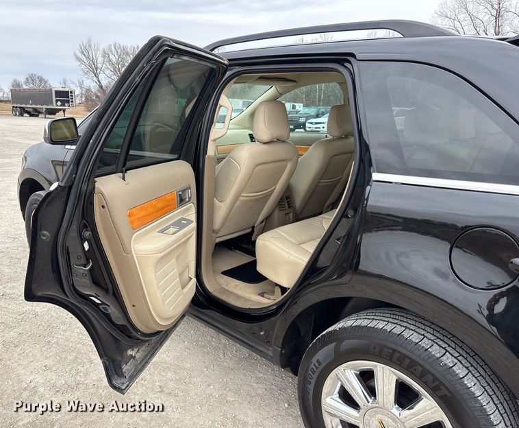 image for item FB3531 2007 Lincoln MKX SUV