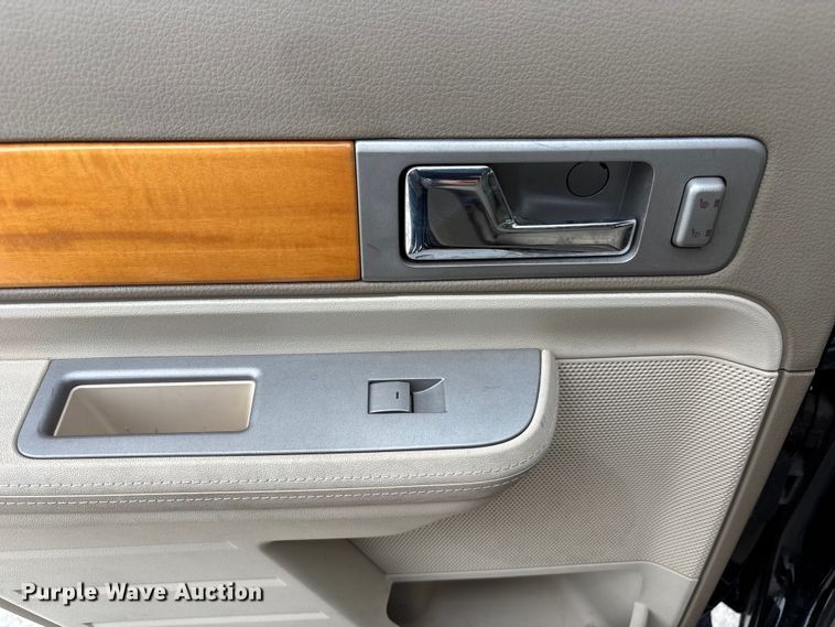 image for item FB3531 2007 Lincoln MKX SUV